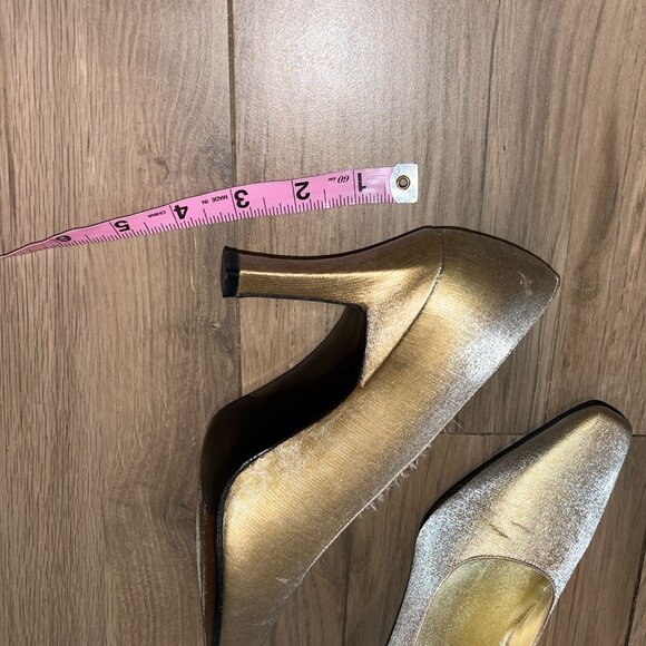 Stuart Weitzman Womans Size 6 Gold Satin Square Toe Pumps High Heel Shoes - Picture 9 of 9